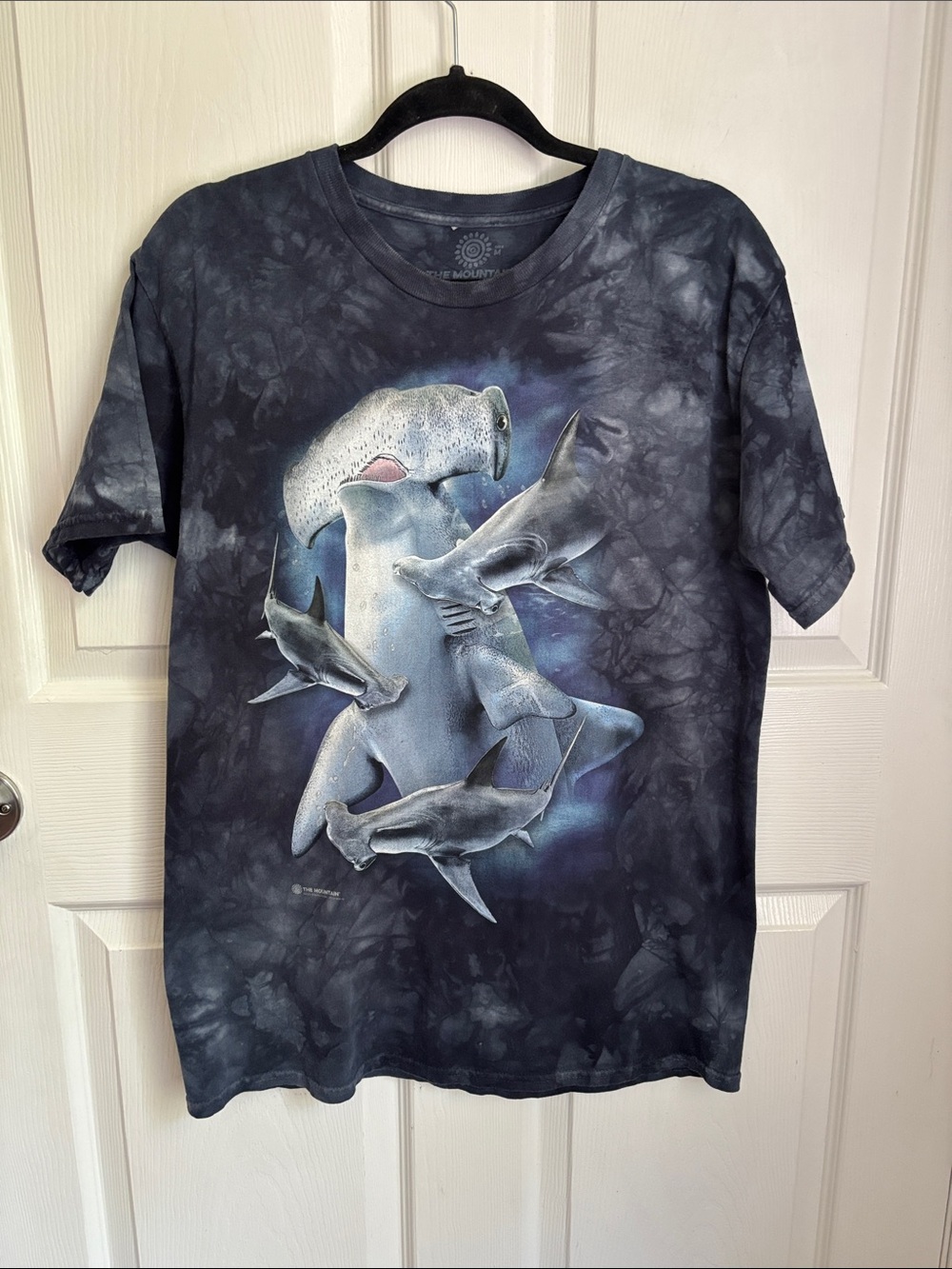 The Mountain Ocean Shark Graphic T-Shirt Blue Gray Tie-Dye Size Medium Nautical
